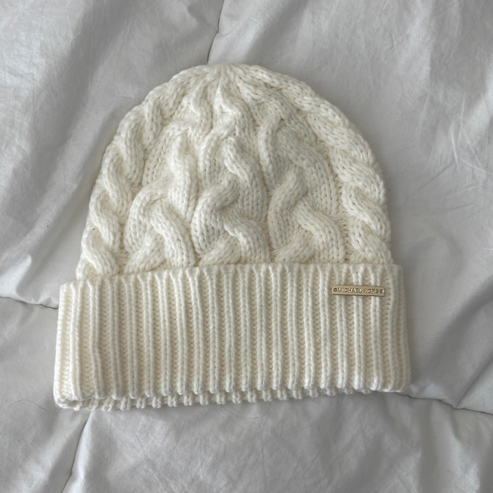 Never Worn Michael Kors Cream Beanie